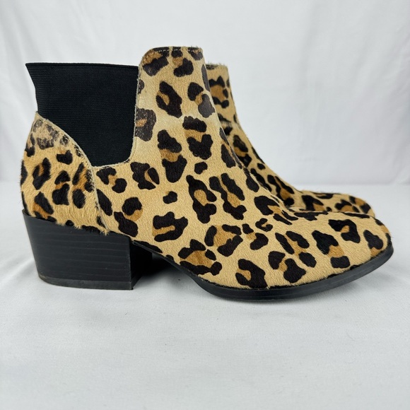 Steve Madden Leopard Print Calf Hair Ankle Bootie - Picture 7 of 11
